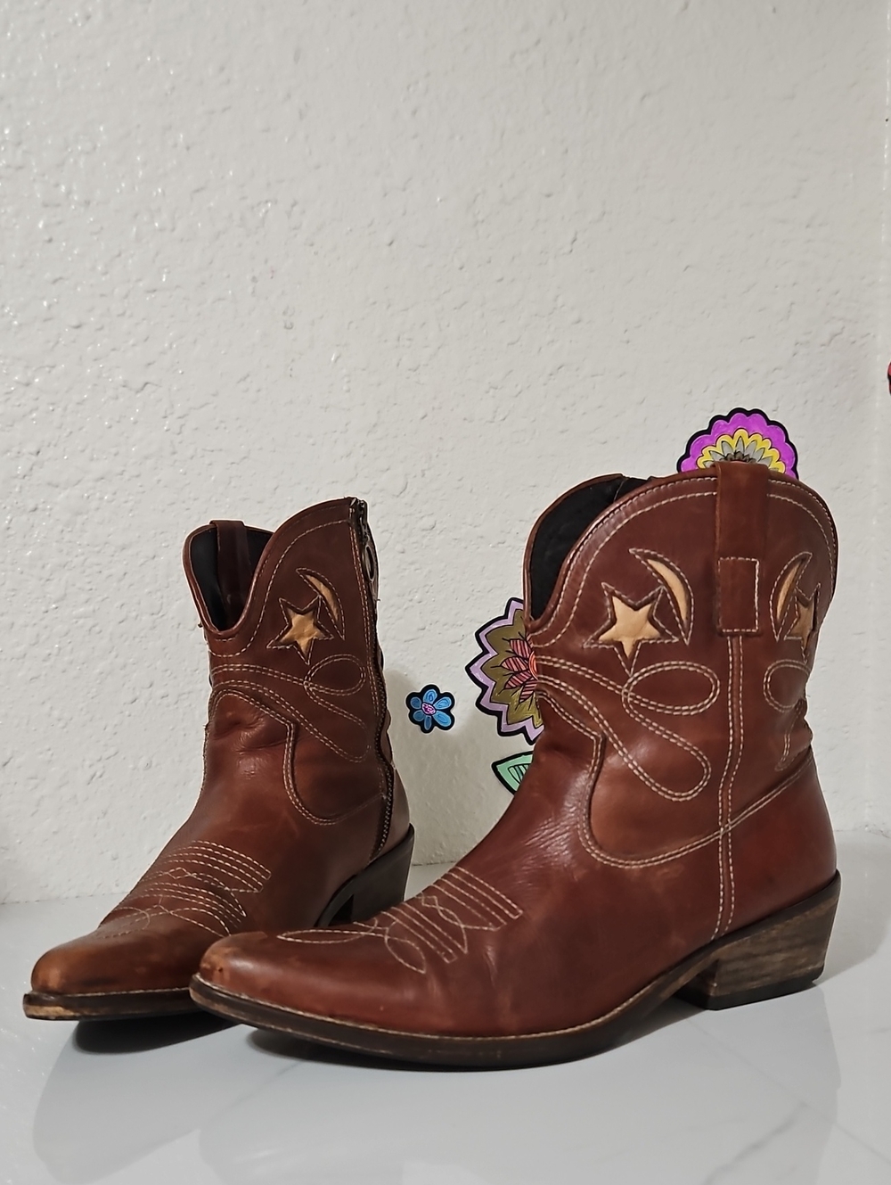 Vintage Jeffrey Campbell Moon And Star Inlay Leather Ankle Boots